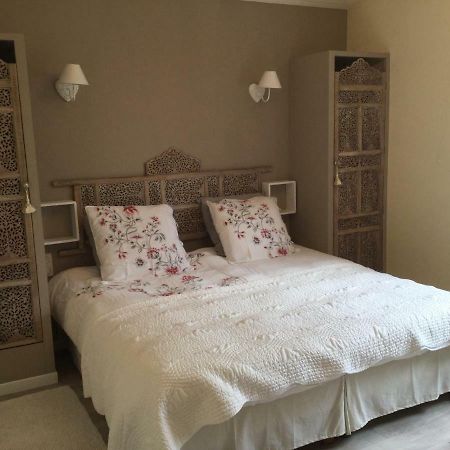 Bed and Breakfast Les Secrets Du Mistral Valensole Zewnętrze zdjęcie