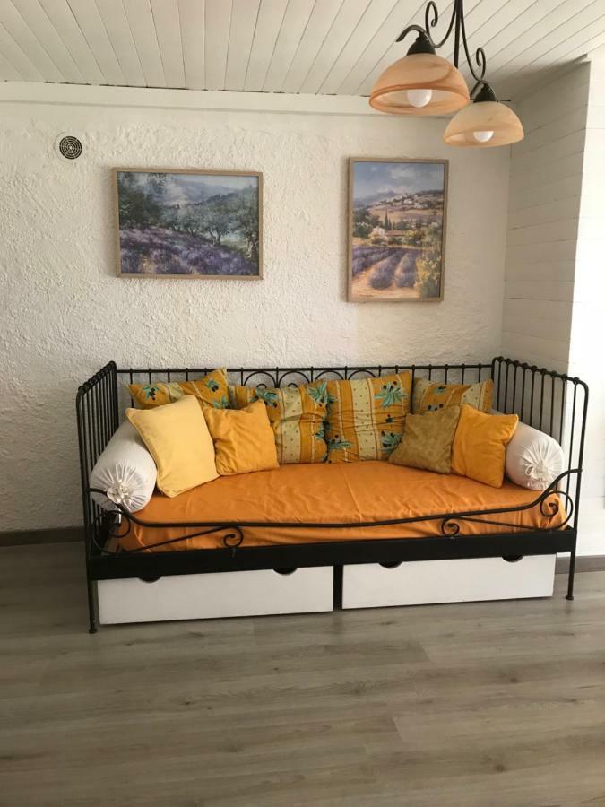 Bed and Breakfast Les Secrets Du Mistral Valensole Zewnętrze zdjęcie