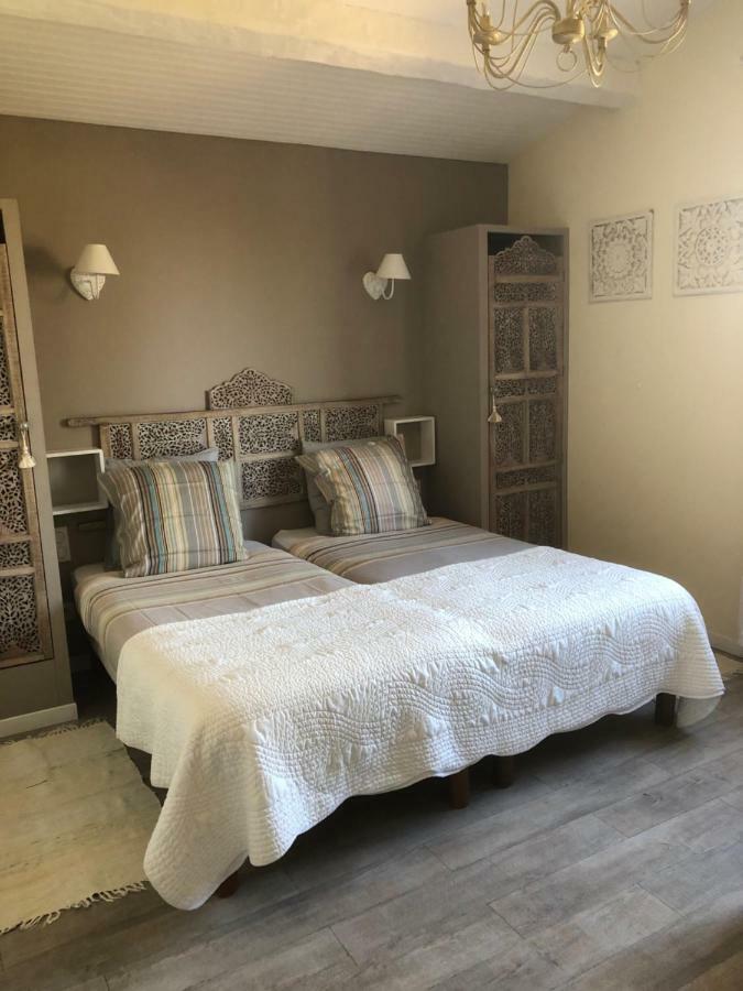 Bed and Breakfast Les Secrets Du Mistral Valensole Zewnętrze zdjęcie